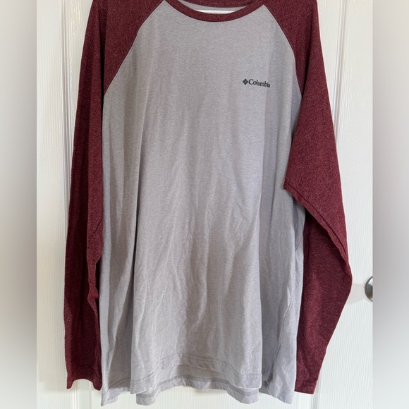 Columbia Men's Long Sleeve Gray and Burgundy Tee - Picture 3 of 5
